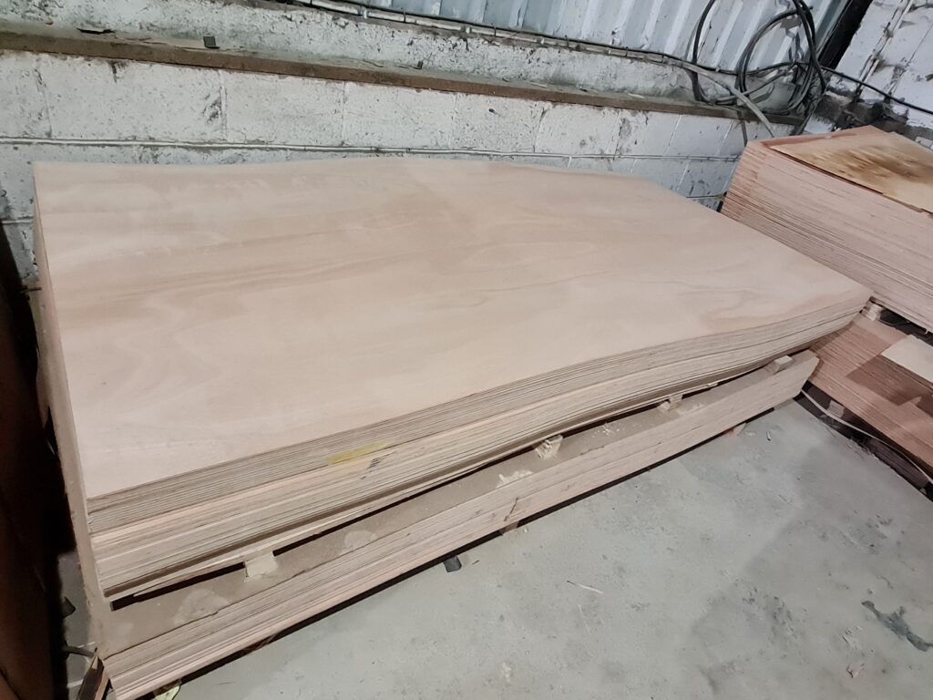 Hardwood Faced Poplar Plywood